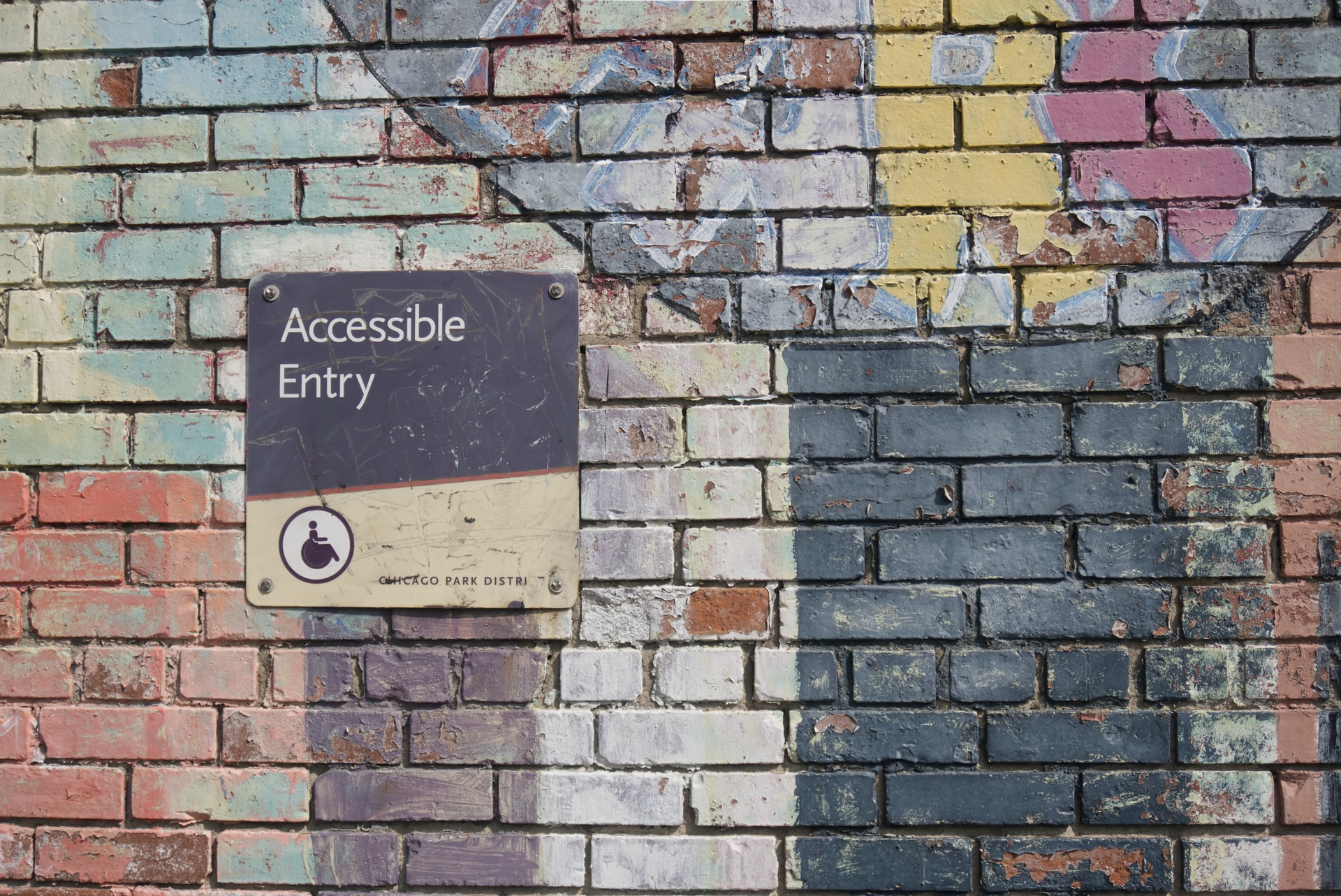 sign reading accessible entry